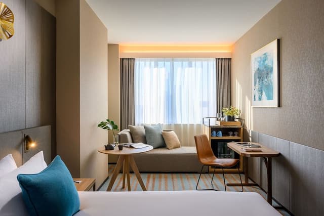 Superior King Room