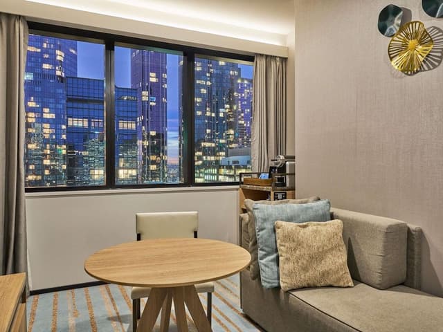 Junior Suite, 1 King Bed