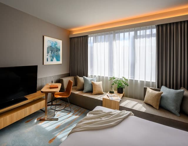 Deluxe Room, 1 King Bed