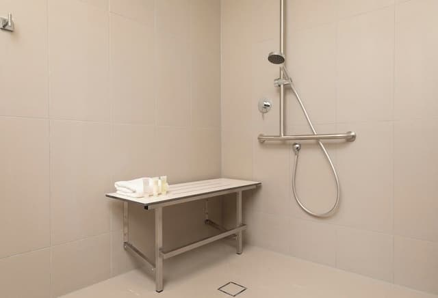 Superior King Zip with 1 Single Bed