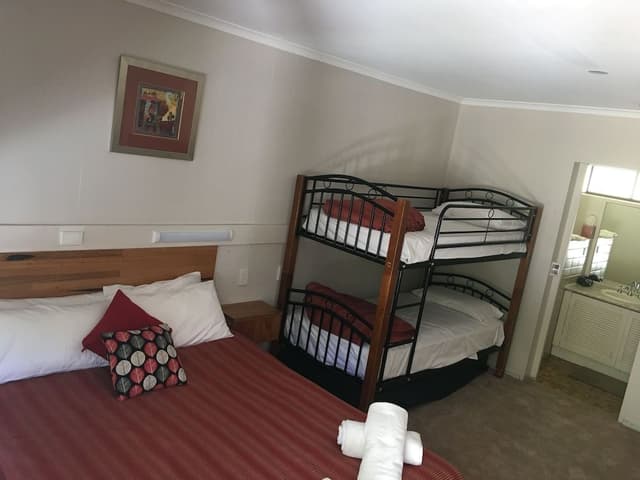 Family Suite, 1 Bedroom, Non Smoking, Kitchenette