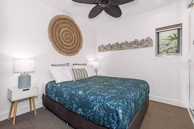 3 Bedroom Swim Up Apartment