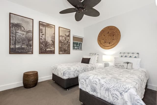 3 Bedroom Swim Up Apartment