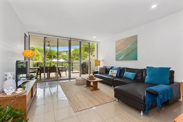 3 Bedroom Swim Up Apartment