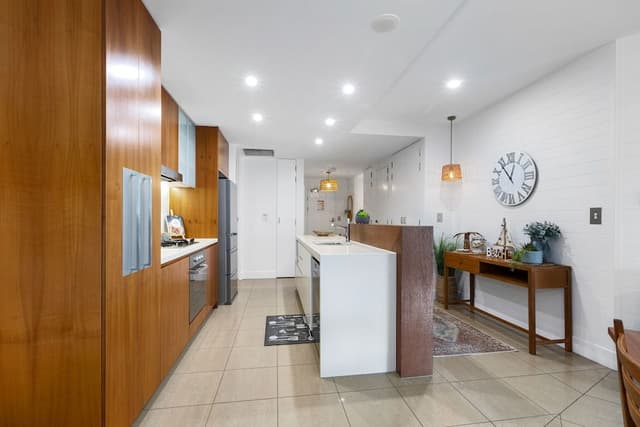 3 Bedroom Swim Up Apartment