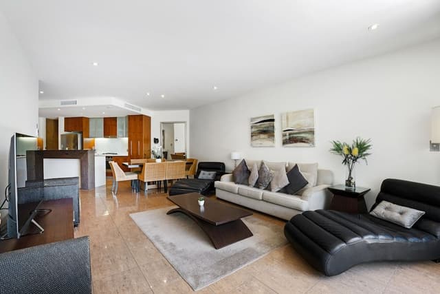 3 Bedroom Swim Up Apartment