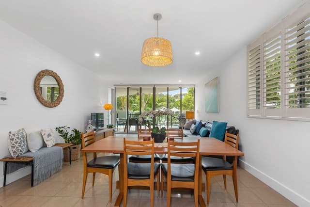 3 Bedroom Swim Up Apartment