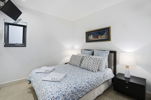 3 Bedroom Swim Up Apartment