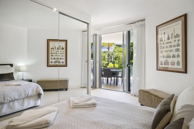 3 Bedroom Swim Up Apartment