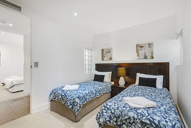 3 Bedroom Swim Up Apartment