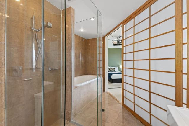 3 Bedroom Swim Up Apartment