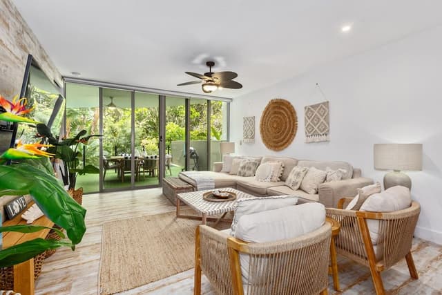 3 Bedroom Swim Up Apartment