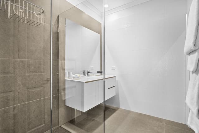 Superior Studio, 1 King Bed, Ocean View