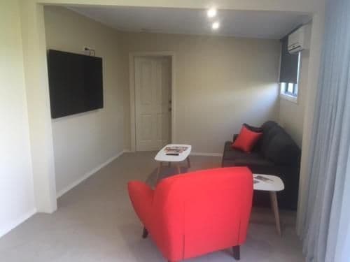 1-Bedroom Apartment