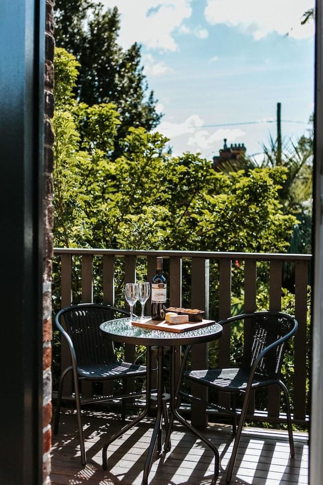 King Balcony Suite