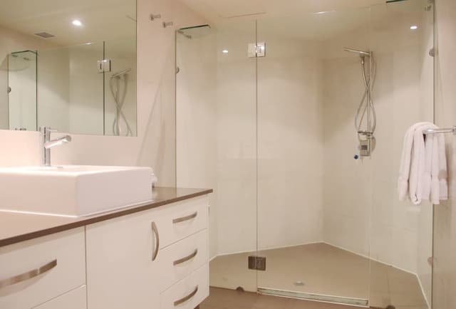 2 Bedroom Ocean View Apartment
