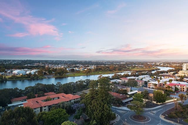 Suite, 1 Bedroom, River View