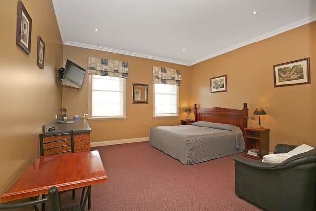 Luxury Room, 1 King Bed, Non Smoking