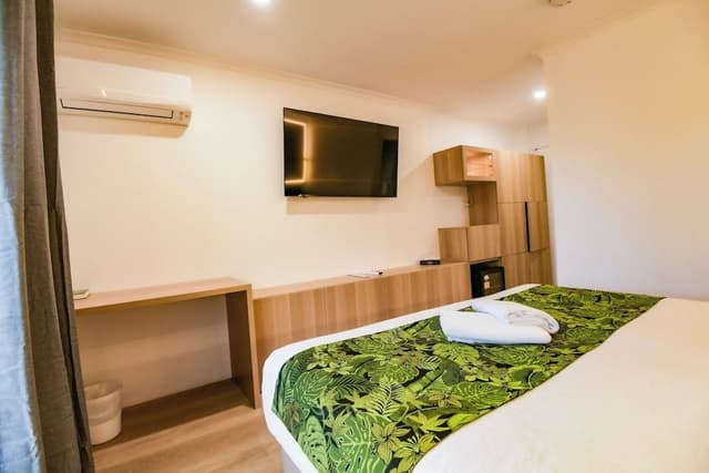 Deluxe Garden Room