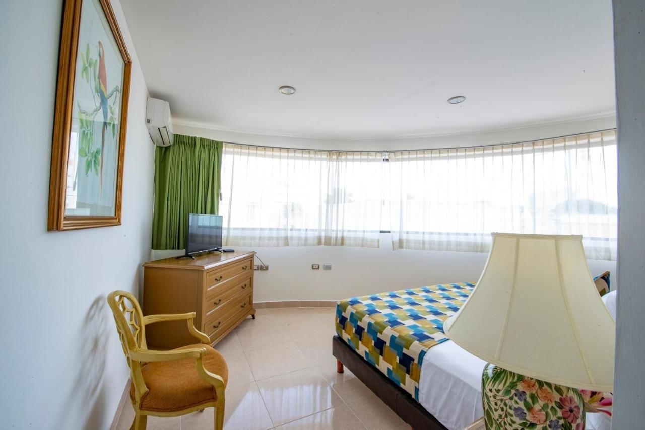 Hotel Embajadores4