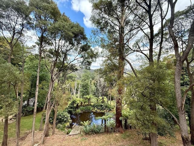 Main House (include Water Cottage)