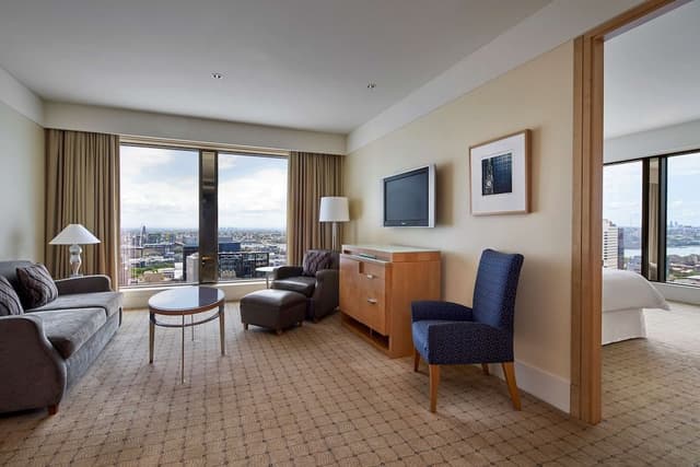 Executive Suite (Club Access)