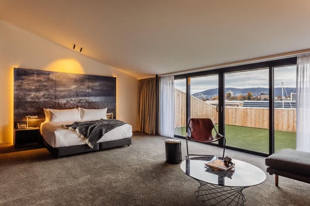 Premium Waterfront Suite
