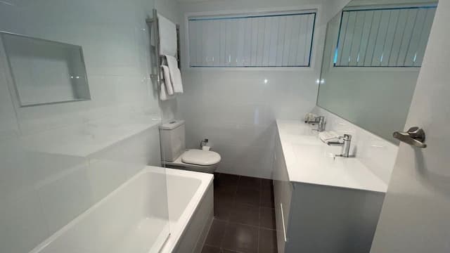 House, 3 Bedrooms, Kitchen