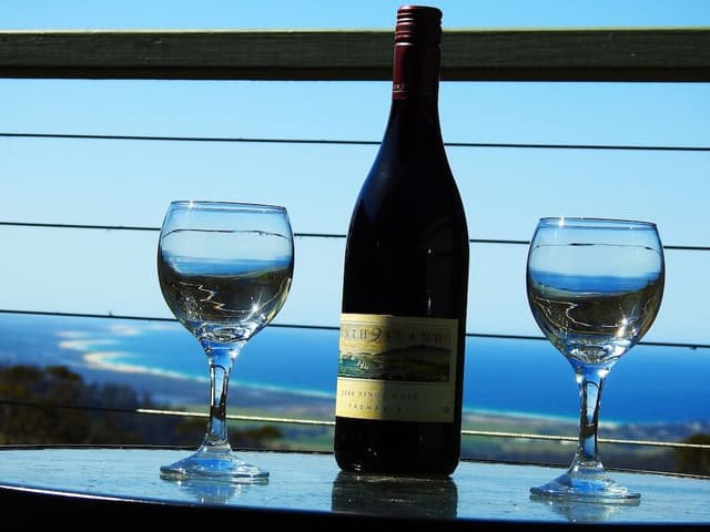 Classic Chalet, 1 Queen Bed, Ocean View