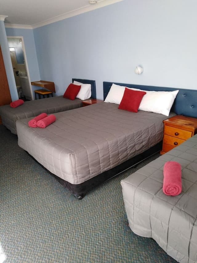 Deluxe Family Room