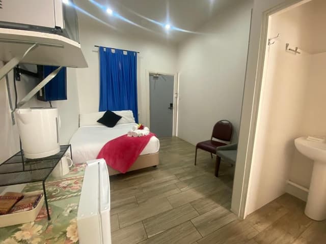 Double Room with Private Bathroom