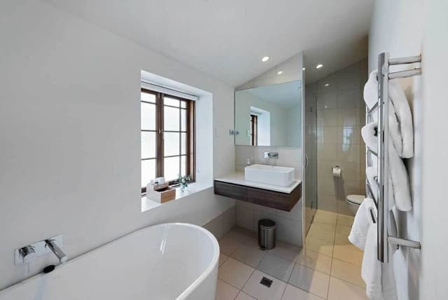 Luxury Cottage, 3 Bedrooms, 2 Bathrooms