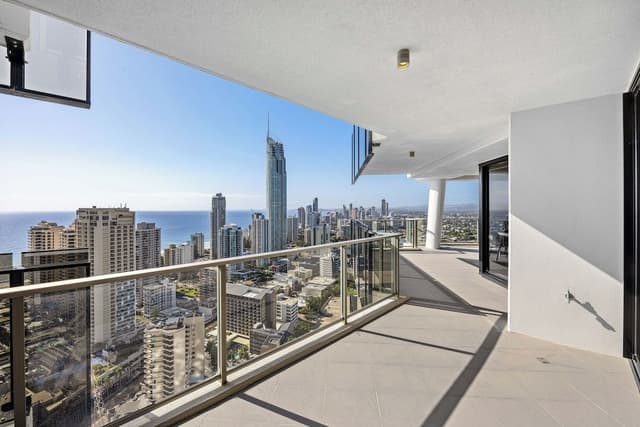 Sub Penthouse, 3 Bedrooms, 2 Bathrooms, Ocean View (Level 35)