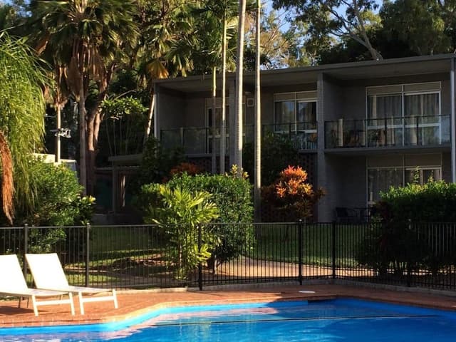 Pool View (No Daily Service)