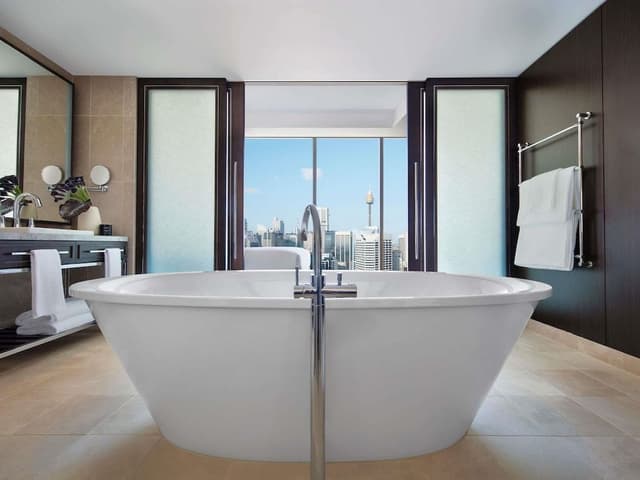 Club Suite, 1 King Bed, Club Lounge Access (Bellerive)
