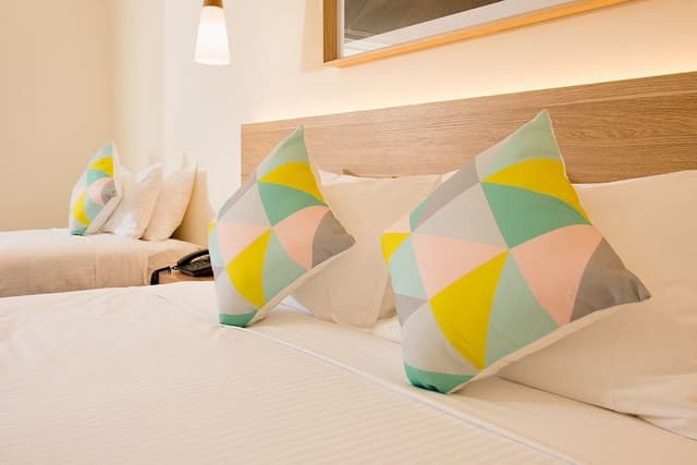 Balcony Suite with Free Parking and Wifi