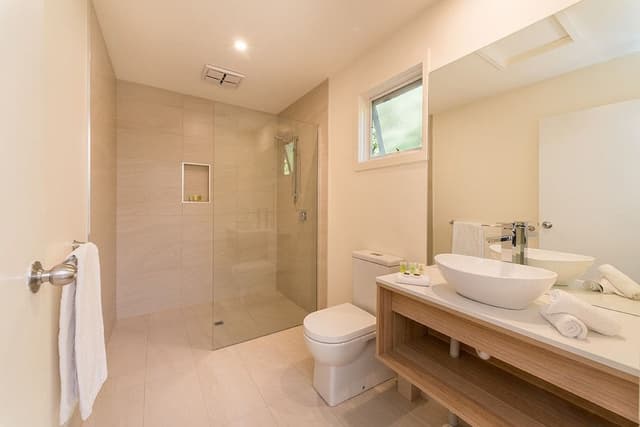 Balcony Suite with Free Parking and Wifi
