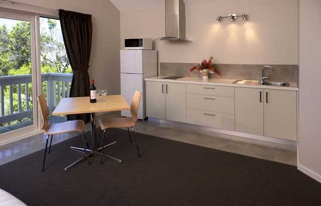 Luxury King Spa Studio Parking & Wifi