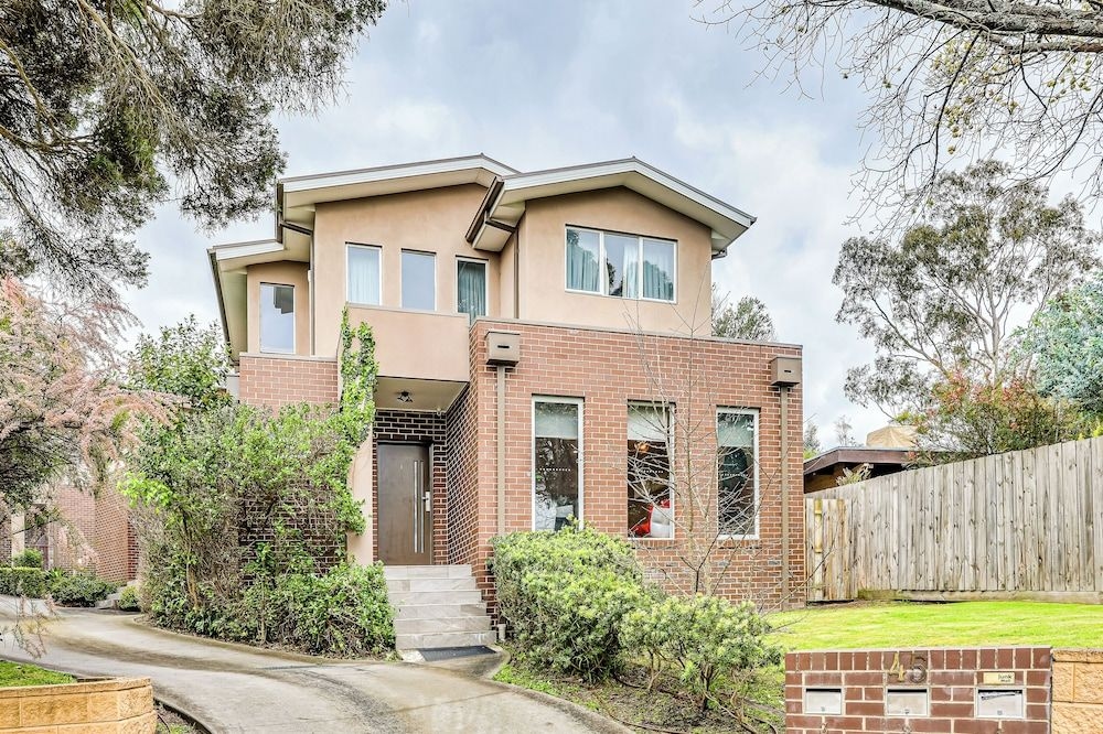 Melbourne Luxury Villa at Doncaster1