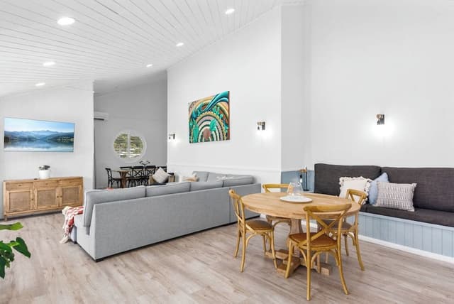 Oceanview Apartment