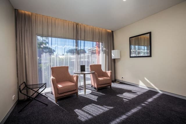 Executive King Suite