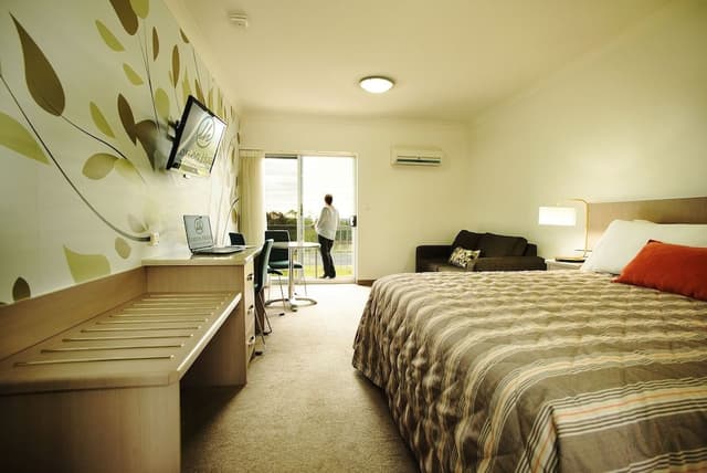 Riverview Motel (Upstairs)