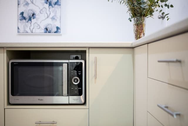 Family Suite, Multiple Beds, Kitchenette, Poolside