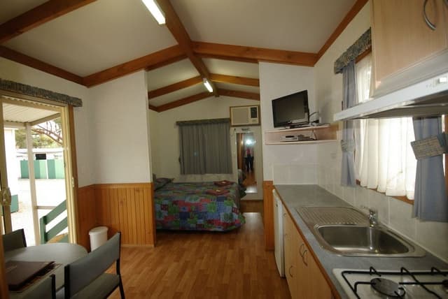 Standard Suite, 2 Bedrooms, Non Smoking, Kitchen (Ensuite Cabin)