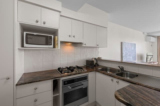One Bedroom Apartment