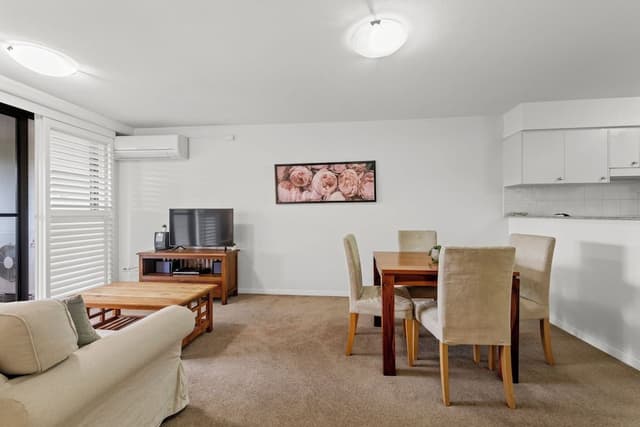 One Bedroom Apartment