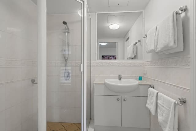 One Bedroom Apartment