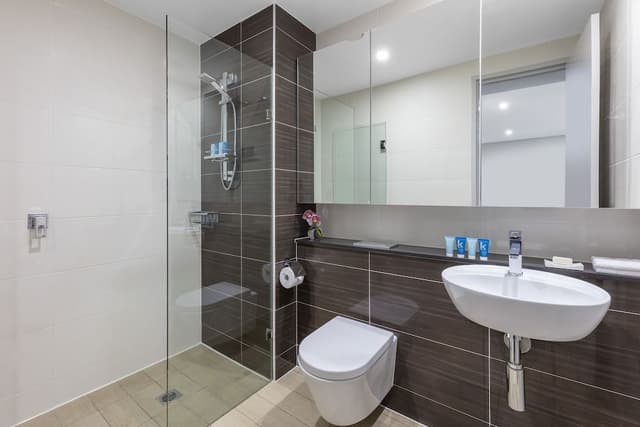 1 Bedroom Suite