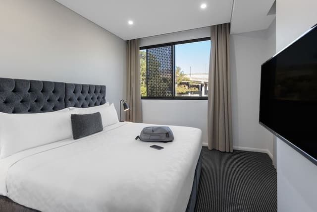 1 Bedroom Suite