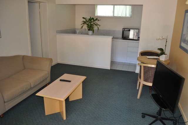 One Bedroom Apartment
